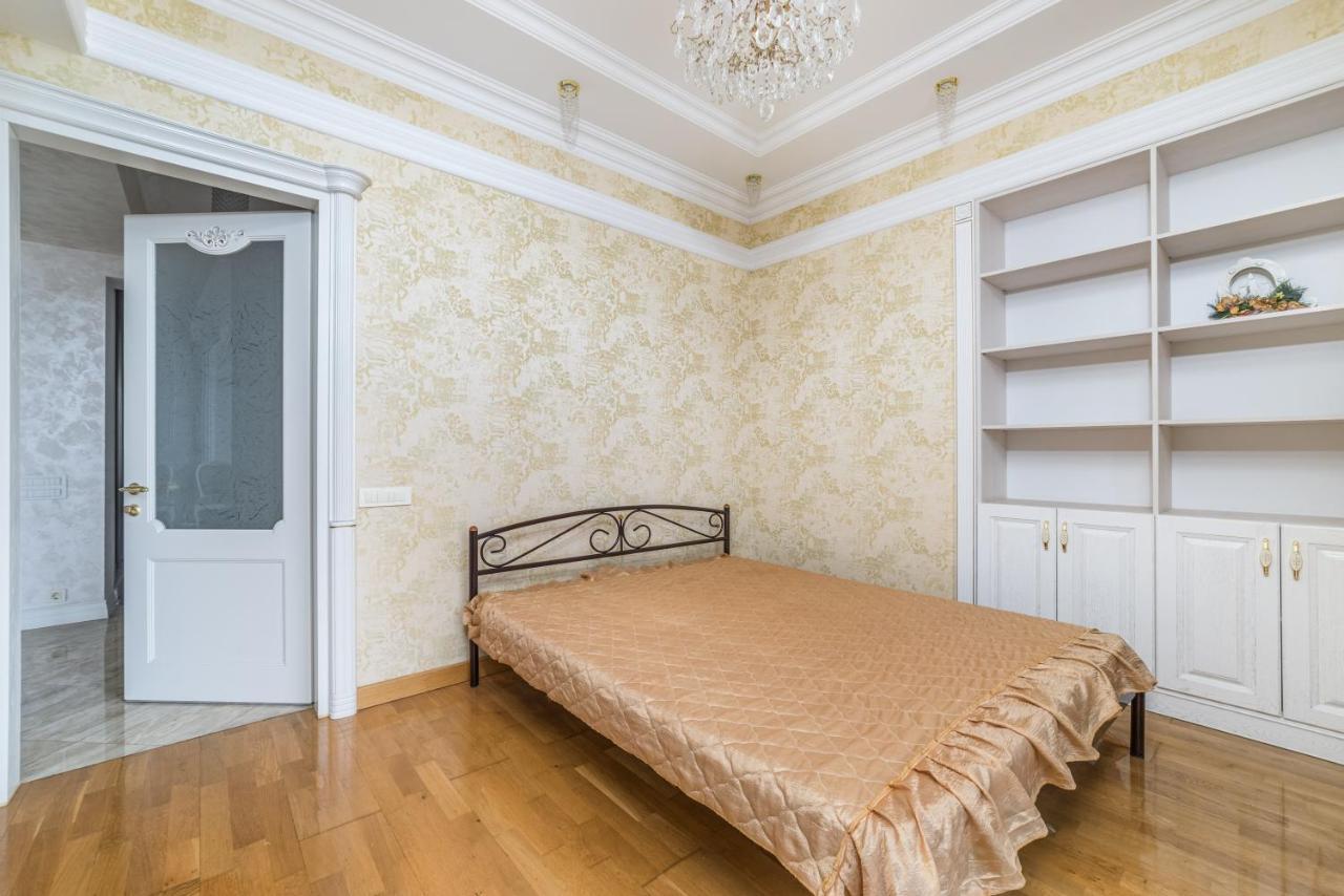 Gefest 2-Bedrooms Apartment With Terrace Odesa Exterior foto